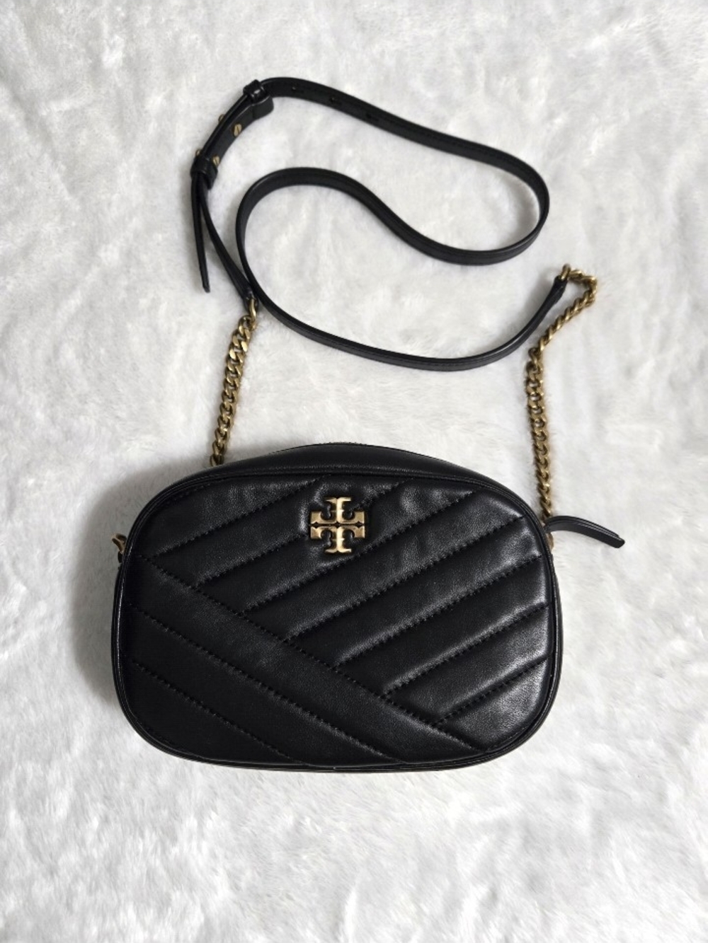 Tory Burch Kira Chevron Camera Bag